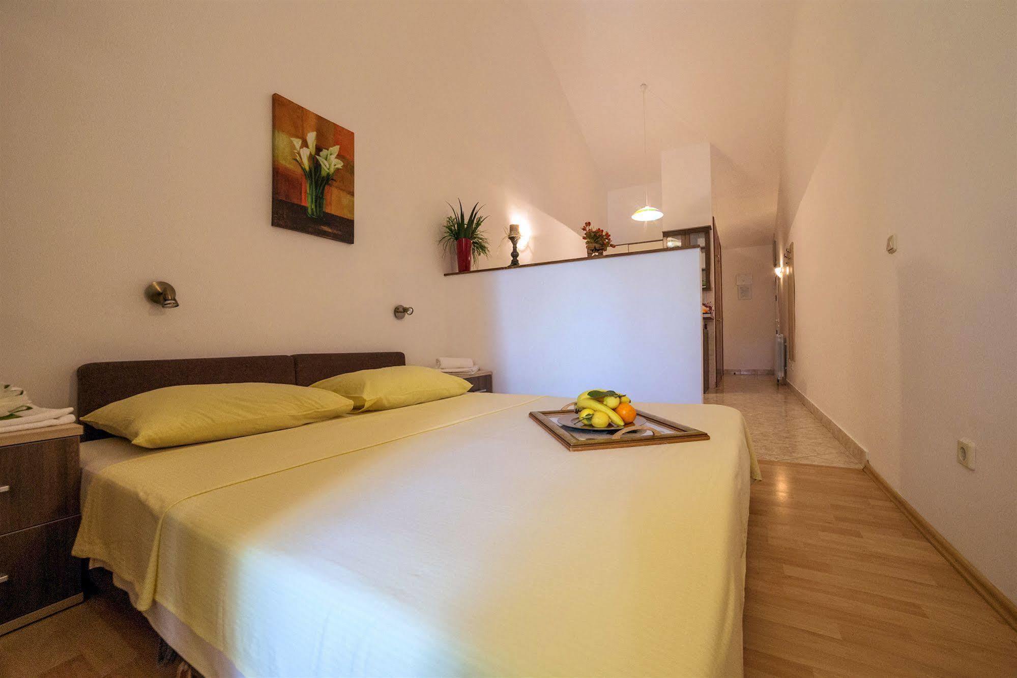 Beach Apartments Lavica Podstrana Extérieur photo